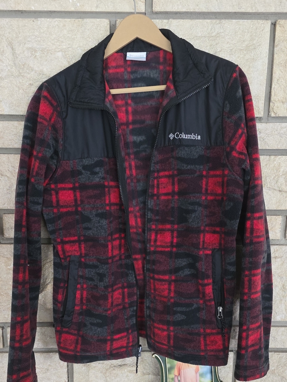Columbia Red & Black Plaid/Camo Fleece Jacket, Men's Small